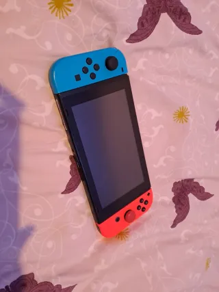Nintendo Switch Azul y Rojo 2023