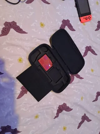 Nintendo Switch Azul y Rojo 2023