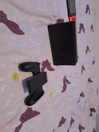 Nintendo Switch Azul y Rojo 2023