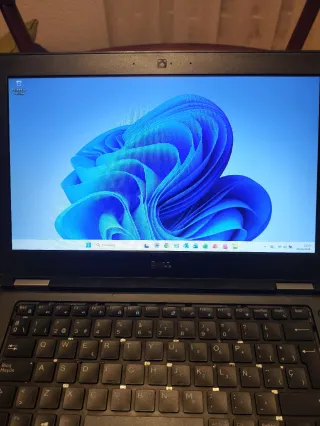 Portátil Dell Latitude E5270