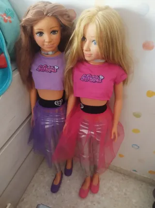 Muñecas grandes Claudia y Gisela