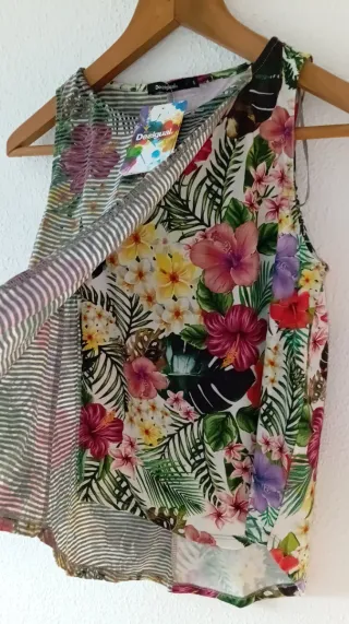 Camiseta Desigual Talla S Estampado Floral