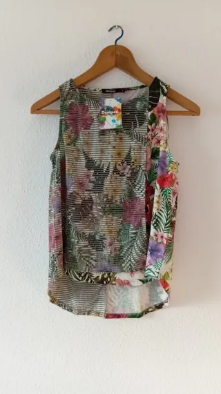 Camiseta Desigual Talla S Estampado Floral