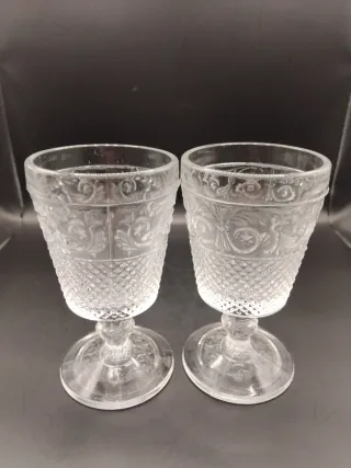 Set di 2 calici da vino vintage intagliati