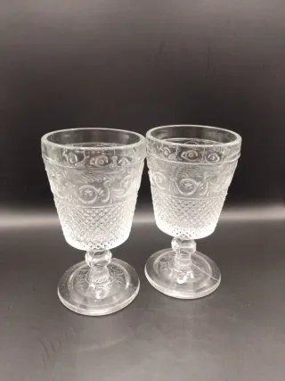Set di 2 calici da vino vintage intagliati
