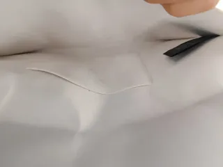 Bolso de mano con pedrería