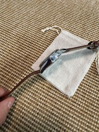 Reloj Chronos 39mm esfera plateada