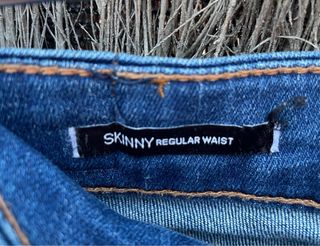 Conjunto: Americana, Camiseta y Vaqueros