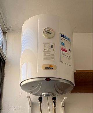 Termo calentador de agua Cointra 25L