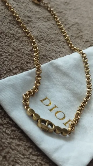 Collar Dior