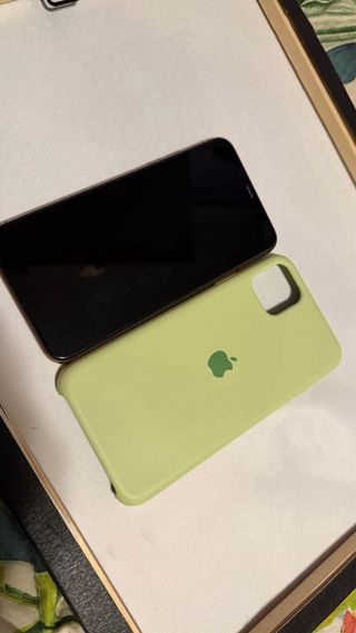 iPhone 11 Pro Max Dorado