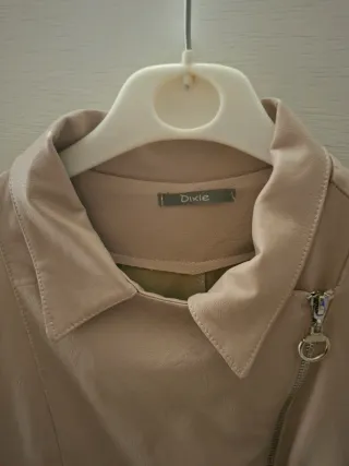 Giacca corta Dixie lilla chiaro in ecopelle