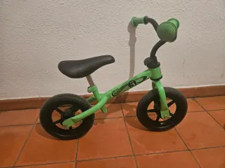 Bicicleta sin pedales Chicco Green Rocket