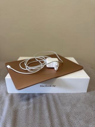 MacBook Air 13 Apple Oro