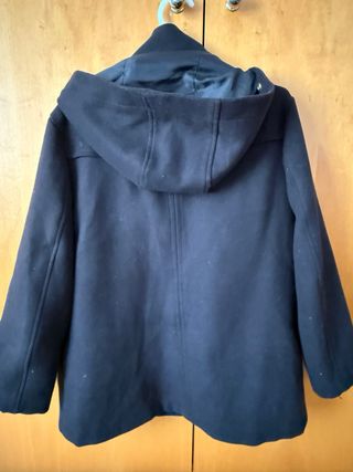 Abrigo negro elegante Zara