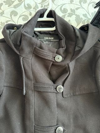 Abrigo negro elegante Zara
