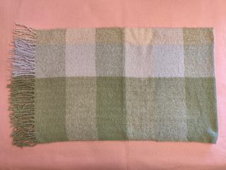 Poncho cuadros suave y cálido