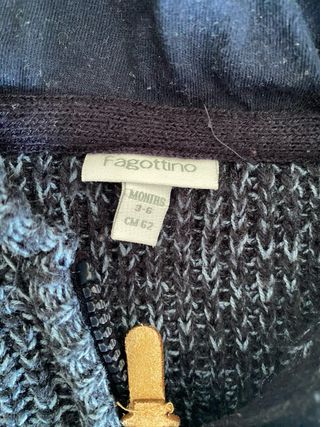 Cardigan maglia con cappuccio