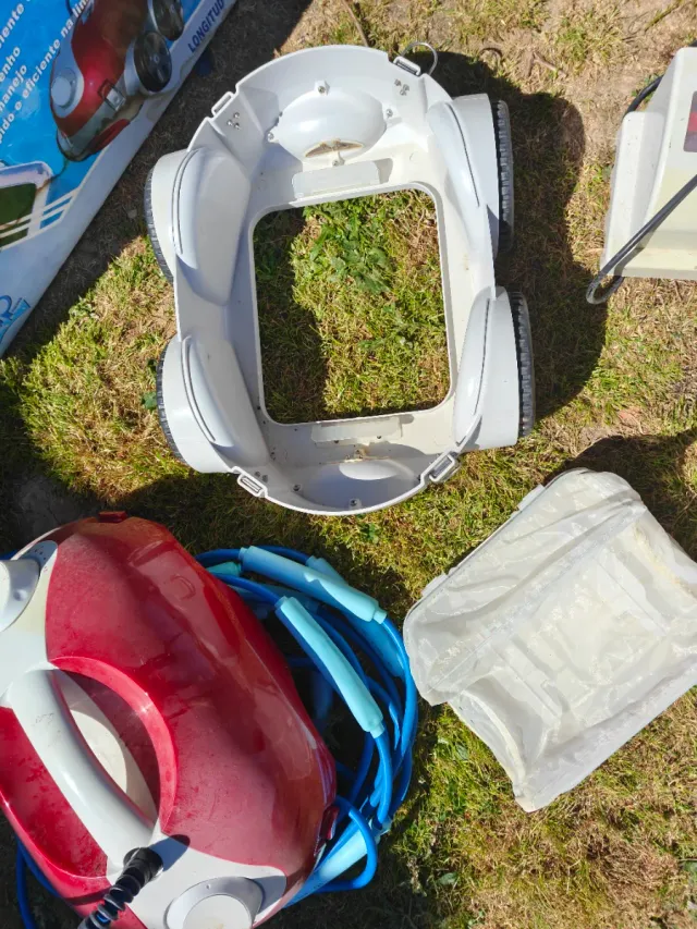 Robot Limpiafondos Naia HJ1009 Piscina