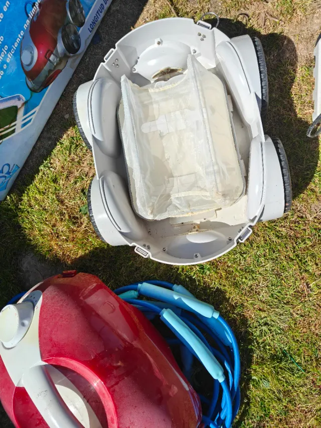 Robot Limpiafondos Naia HJ1009 Piscina