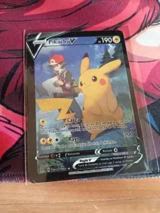 Carta Pokémon Pikachu V TG16/TG30