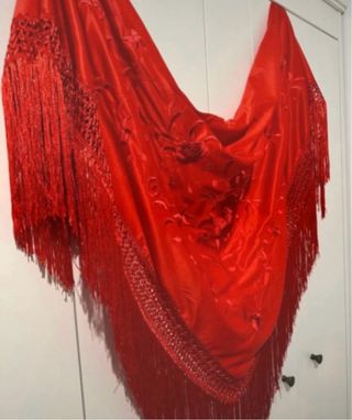 Mantoncillo bordado feria de abril