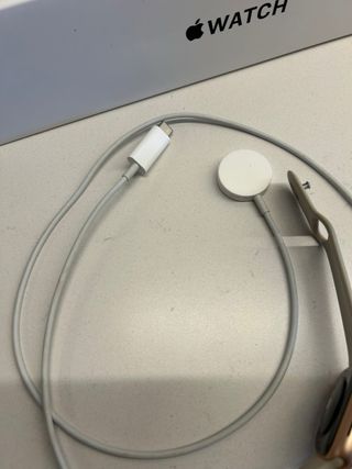 Apple Watch SE Beige/Dorado + Accesorios