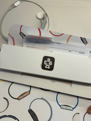 Apple Watch SE Beige/Dorado + Accesorios