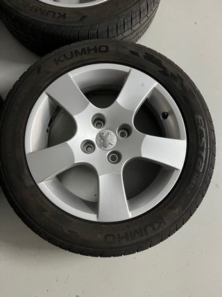Llantas Peugeot 16 4x108 con neumatico