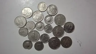 Lote 60 monedas antiguas (Pesetas, Franco)