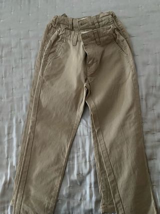 2 Pantalones niño talla 5-6 años beige