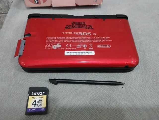 Nintendo 3DS XL Super Smash Bros. Edición Limitada