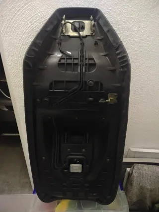 Asiento Suzuki Burgman 2007