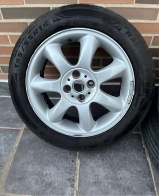 Llanta 4 originales Mini Cooper 16” con neumaticos