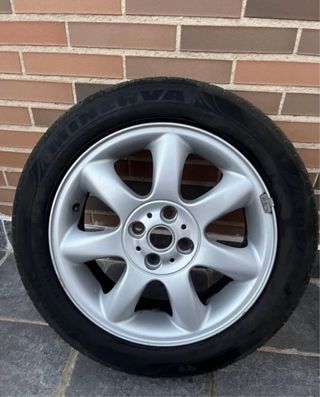 Llanta 3 originales Mini Cooper 16” con neumaticos