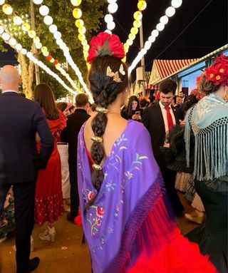 Mantoncillo bordado feria de abril