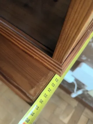2 Vitrinas de Madera Maciza con Cristal