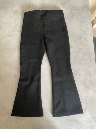 Completo felpa Love e pantaloni a zampa (Zara)