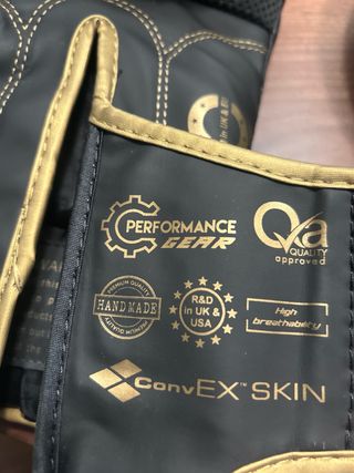 Guantes boxeo RDX talla 12OZ y Vendas con gel