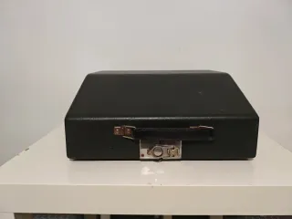 Máquina de escribir Halda verde