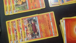 Baraja 60 Cartas Pokémon TCG tipo Fuego