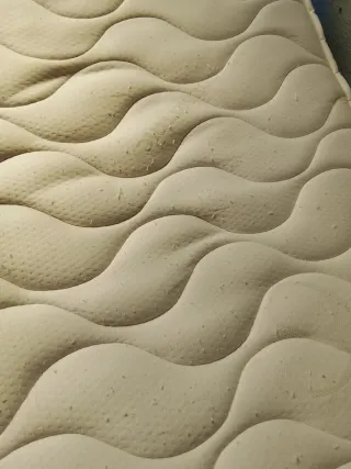 Colchón individual viscoelástica y espuma