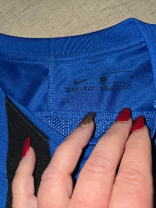 Camiseta Nike Dri-Fit Rayas Azul y Negra