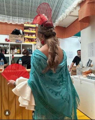 Mantoncillo bordado Feria de Abril Sevilla