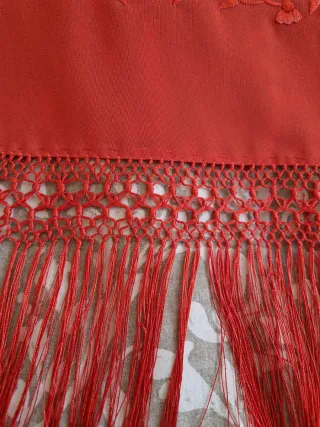 Mantón de Manila Coral Bordado