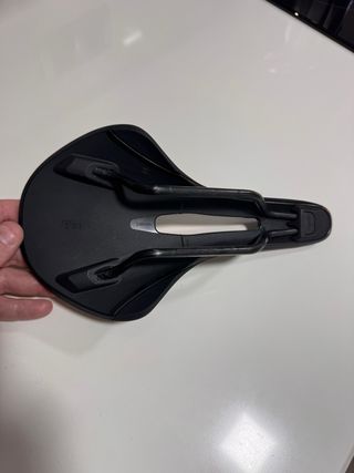 Sillín Fizik Vento Antares 140mm Negro