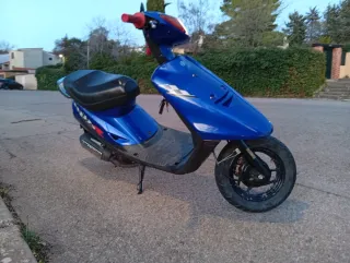 Yamaha Jog R Scooter Azul