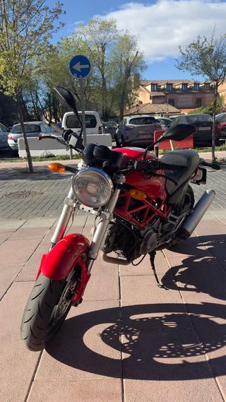 Ducati Monster 620 IE
