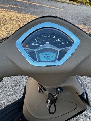 Piaggio Liberty 125 2020 • 9.000 km • Baúl •