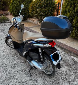 Piaggio Liberty 125 2020 • 9.000 km • Baúl •